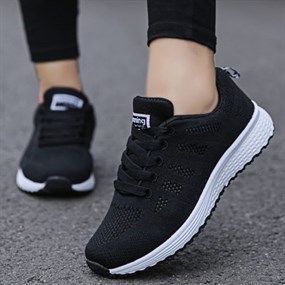 Black Sneakers size 39